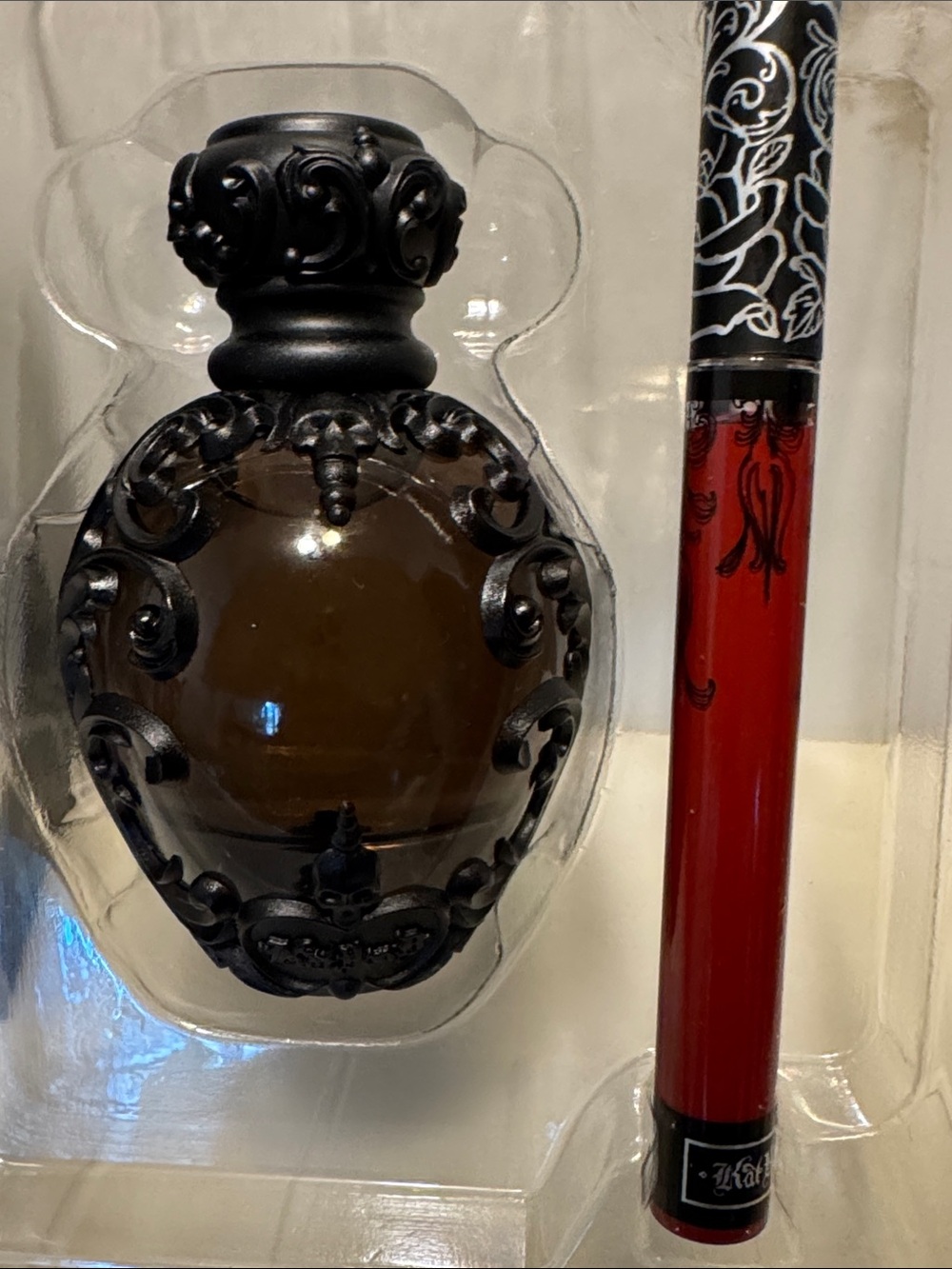 Kat Von D Black Gift Set Sinner with Nahz Fur Atoo Liquid Lipstick Rare.